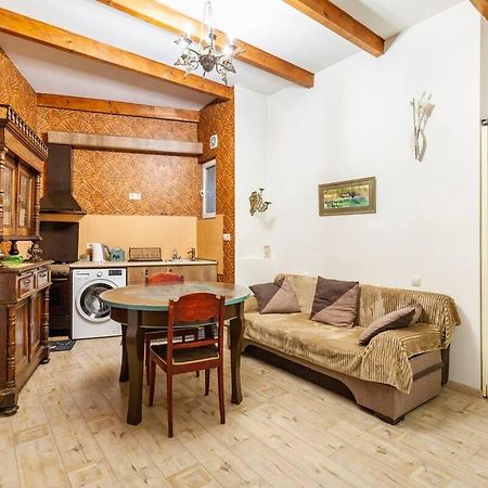 Art House Petunia Daire Tiflis Dış mekan fotoğraf